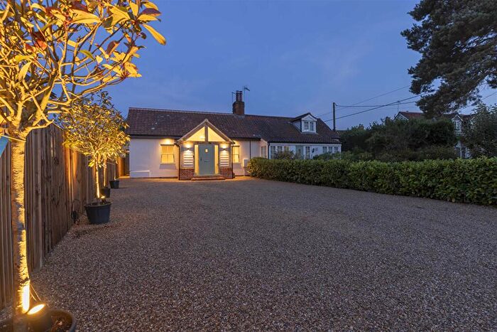 4 Bedroom Semi-Detached House For Sale In Church Road, Neatishead, NR12