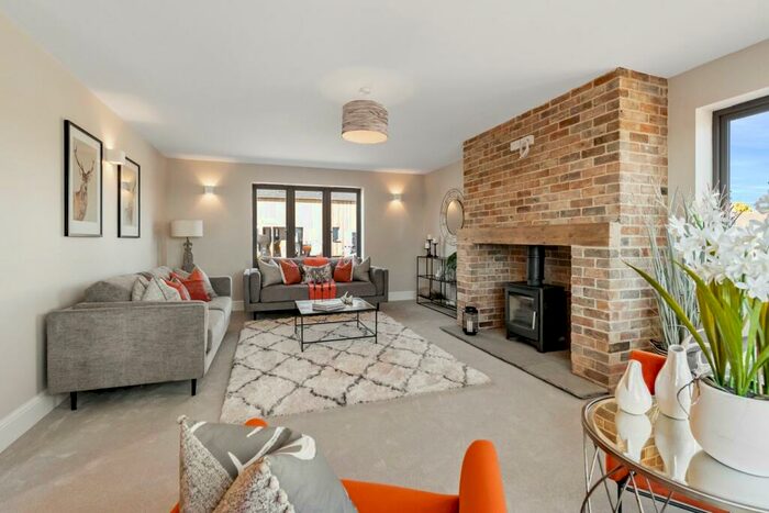 4 Bedroom Detached House For Sale In Upwood Road, Great Raveley, Huntingdon, PE28