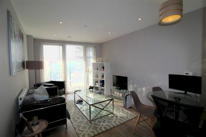 1 Bedroom Flat To Rent In Wandle Road, Croydon, CR0
