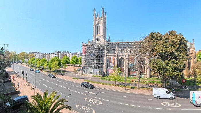 1 Bedroom Flat To Rent In Richmond Place, BN2