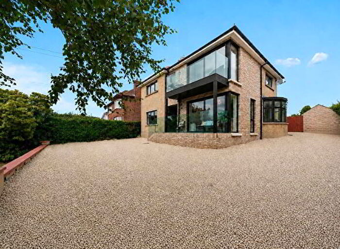 5 Bedroom Detached House For Sale In Ballynahinch Road, Lisburn, BT27