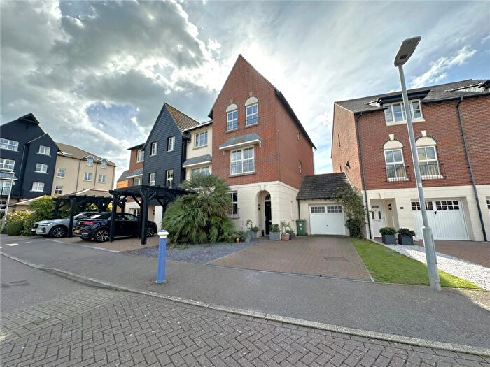 4 Bedroom House For Sale In Admiralty Way, Eastbourne, East Sussex, BN23
