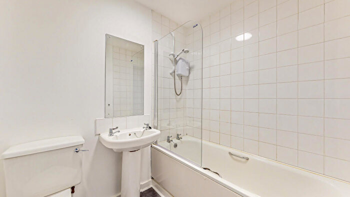 1 Bedroom Flat To Rent In Holmlea Road, Glasgow, G44