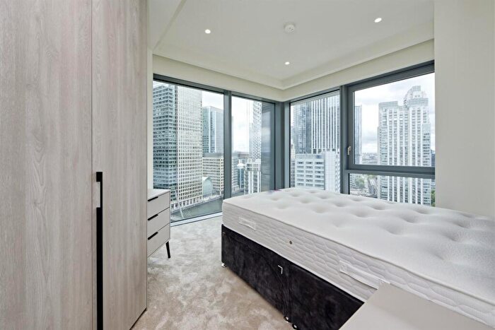 2 Bedroom Property To Rent In Aspen, Consort Place, E14