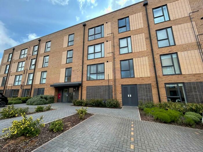 2 Bedroom Apartment To Rent In Cadbury House, B5