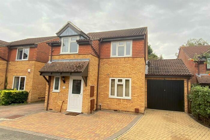 3 Bedroom House To Rent In Chineham, Basingstoke, RG24