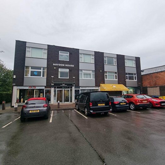 2 Bedroom Flat To Rent In Haydon House, Studley Warwickshire., B80