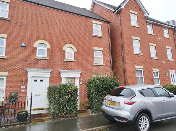 4 Bedroom House To Rent In Quins Croft, Leyland, PR25