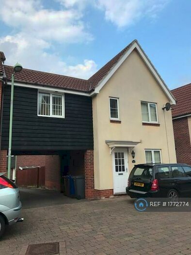 4 Bedroom Detached House To Rent In Wagtail Drive, Bury St Edmunds, IP32