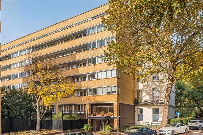 2 Bedroom Flat To Rent In Porchester Square, London, W2