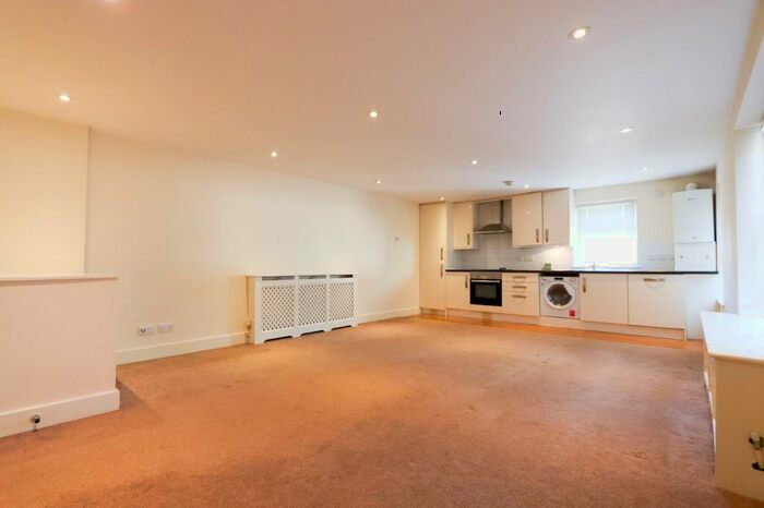 1 Bedroom Flat To Rent In Buttercross Lane, Epping, CM16