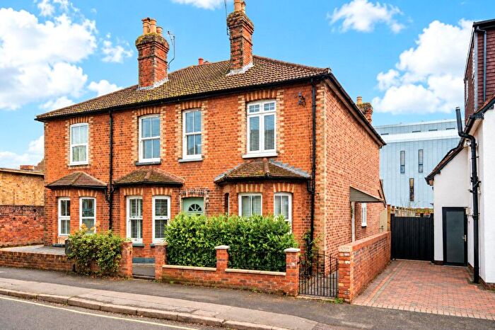 2 Bedroom End Of Terrace House For Sale In Mary Road, Guildford, Surrey, GU1