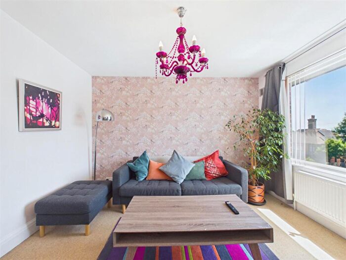 House To Rent In Greystones Road, S11