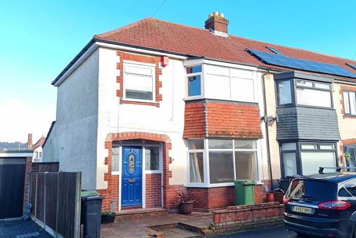 3 Bedroom End Of Terrace House For Sale In Drayton, Hampshire, PO6