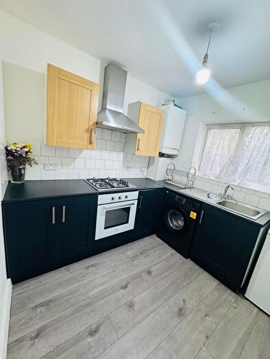 1 Bedroom Flat To Rent In Church Avenue, Northolt, UB5