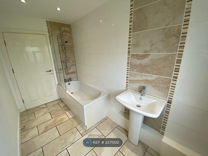 2 Bedroom Flat To Rent In Canklow Road, Rotherham, S60