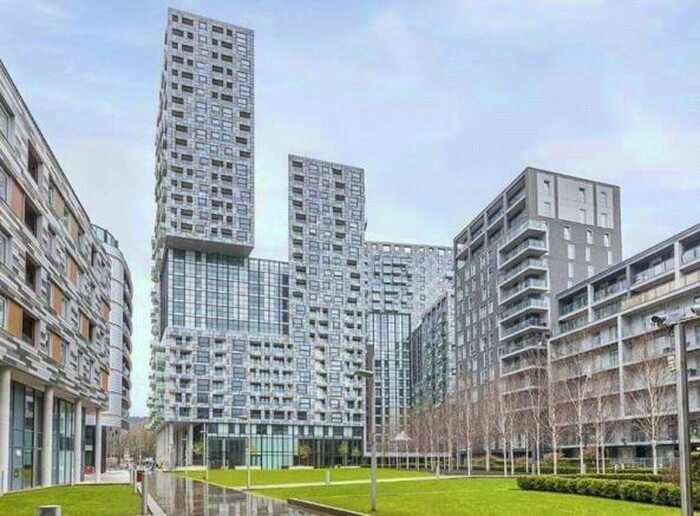 2 Bedroom Flat To Rent In Lincoln Plaza, Talisman Tower, Milharbour, Isle Of Dogs, London, E14