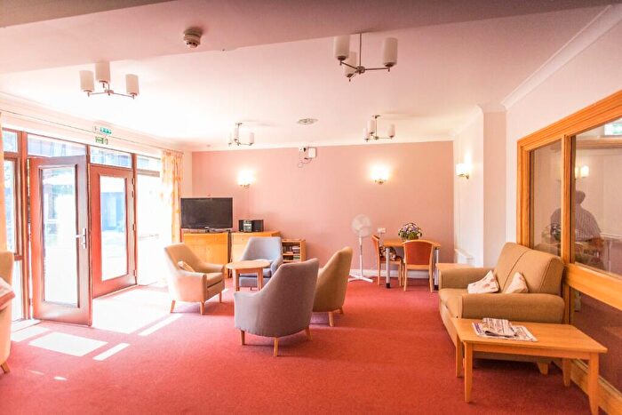 1 Bedroom Flat To Rent In Grange Avenue, Luton, Bedfordshire, LU4