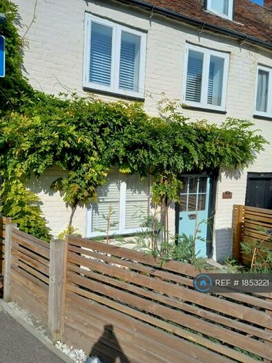 3 Bedroom Semi-Detached House To Rent In Faversham, Faversham, ME13