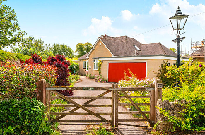 4 Bedroom Bungalow For Sale In Styles Avenue, Frome, Somerset, BA11