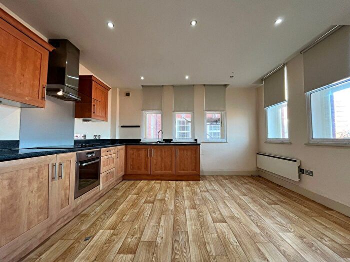 1 Bedroom Flat To Rent In Queens Promenade, Blackpool, Lancashire, FY2