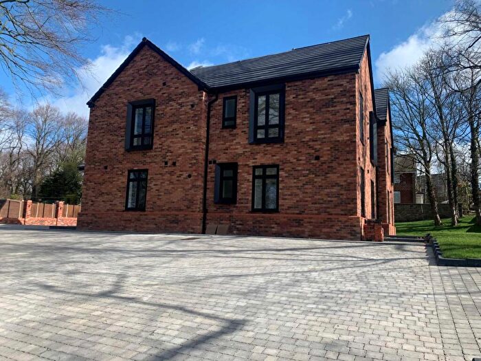 2 Bedroom Apartment To Rent In Vicarage Walk, Church Street, L39