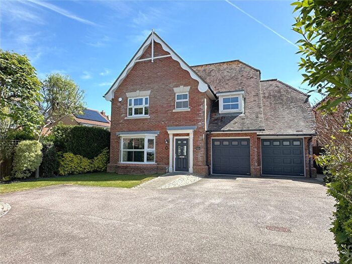 4 Bedroom Detached House For Sale In Howland Close, Eastbourne, East Sussex, BN23