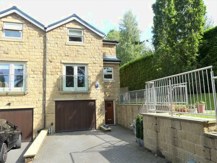 4 Bedroom Semi-Detached House To Rent In Rowany Gardens, Ben Rhydding, Ilkley, LS29