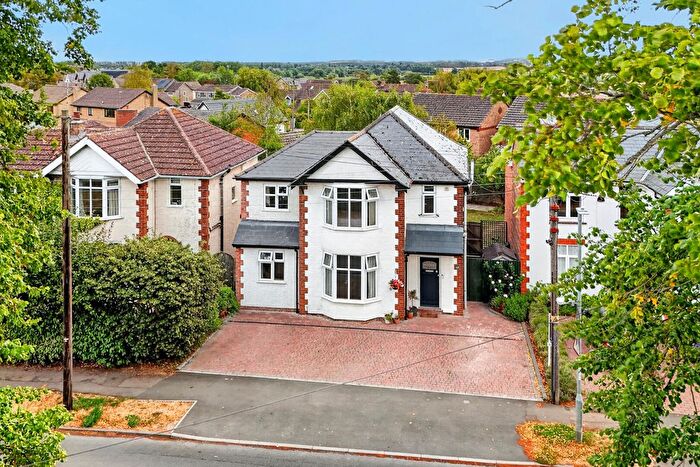 4 Bedroom Detached House For Sale In Glapthorn Road, Oundle, Peterborough, PE8