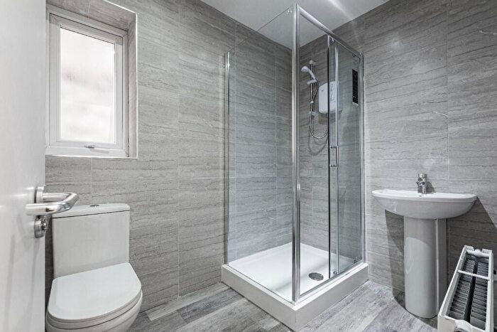 5 Bedroom Apartment To Rent In Hartington Road, Liverpool, Merseyside, L8