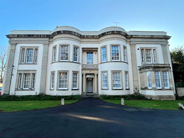 1 Bedroom Flat For Sale In Cleeve Wood Road, Bristol, BS16