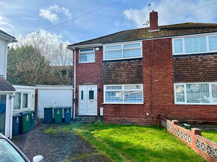 3 Bedroom Semi Detached House For Sale In Hall Crescent, West Bromwich, B71