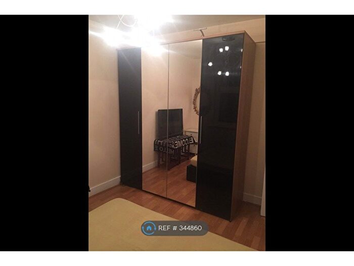 3 Bedroom Terraced House To Rent In Roxy Avenue, Romford, RM6