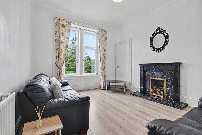 2 Bedroom Flat To Rent In Brachelston Street, Inverclyde, Greenock, PA16
