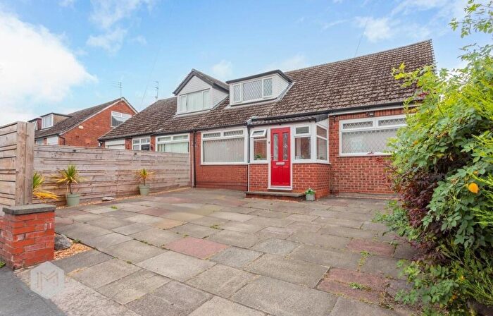 3 Bedroom Semi-Detached Bungalow For Sale In Newearth Road, Worsley, M28