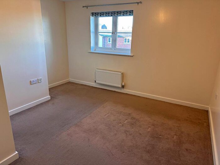 2 Bedroom Apartment To Rent In Hollington House, Dixon Close, Redditch, B97