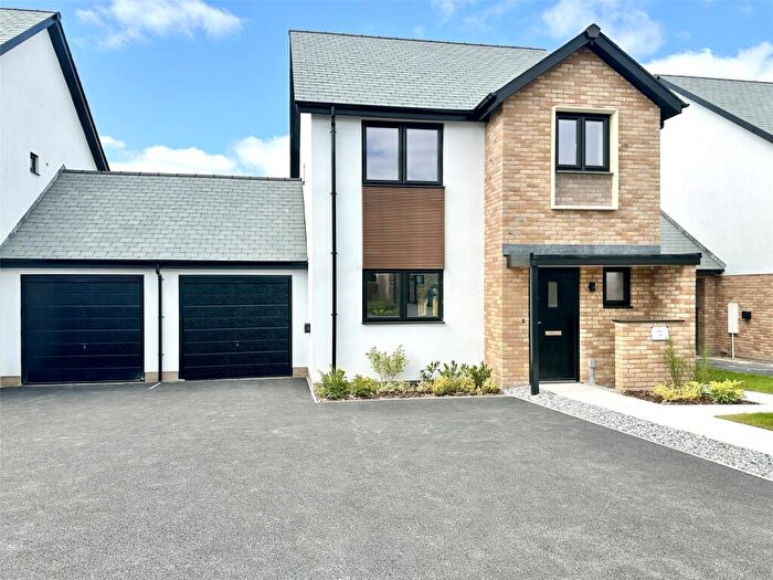 3 Bedroom Detached House For Sale In Heanton Lea Gardens, Braunton, Devon, EX31