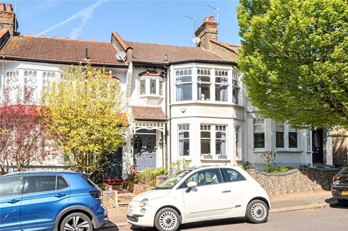 3 Bedroom Terraced House For Sale In Belmont Avenue, Palmers Green, London, N13