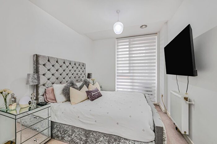 1 Bedroom Flat For Sale In Amelia Street, London, SE17