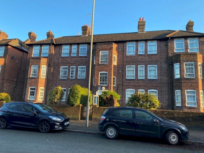 3 Bedroom Flat To Rent In Muirhead Avenue, Clubmoor, Liverpool L13