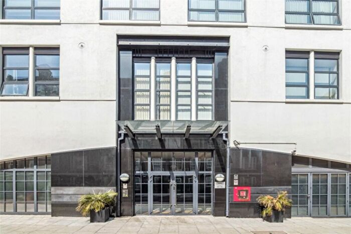 2 Bedroom Flat For Sale In Carlow Street, London, NW1