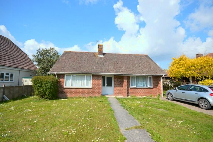 3 Bedroom Detached Bungalow To Rent In Southover Way, Hunston, PO20