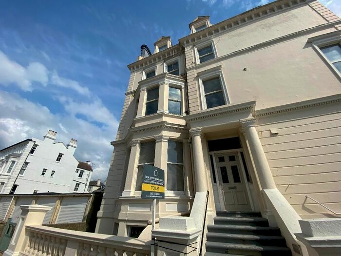 Studio To Rent In Kingsway, Hove, East Sussex, BN3