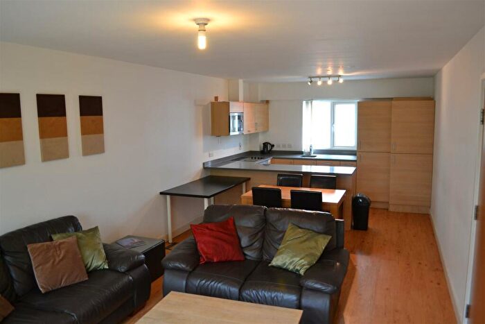 2 Bedroom Apartment To Rent In Amelia House, NW9