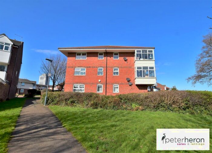 2 Bedroom Flat To Rent In Topcliff, St Peters Riverside, Sunderland, SR6