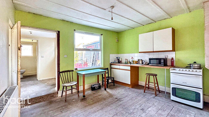 3 Bedroom Semi Detached House For Sale In New Village, Brantham, Manningtree, Essex, CO11