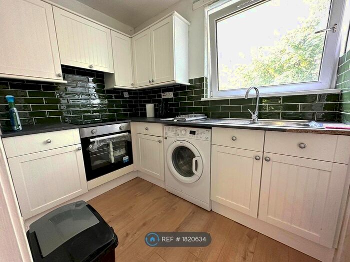 1 Bedroom Flat To Rent In Clifford Street, Glasgow, G51