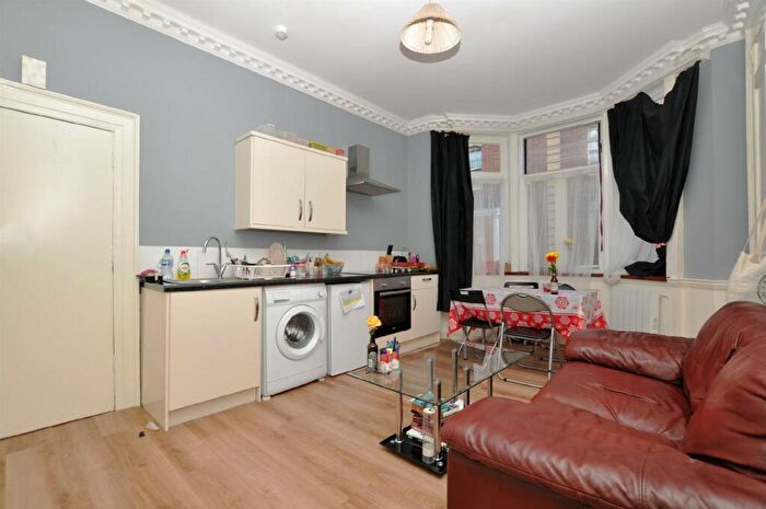1 Bedroom Flat To Rent In Cumberland Street, BS2