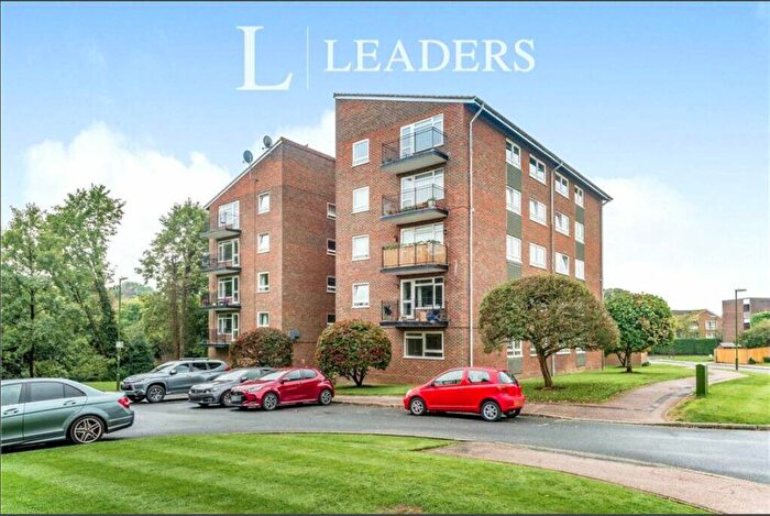 2 Bedroom Apartment For Sale In Ayshe Court Drive, Horsham, West Sussex, RH13