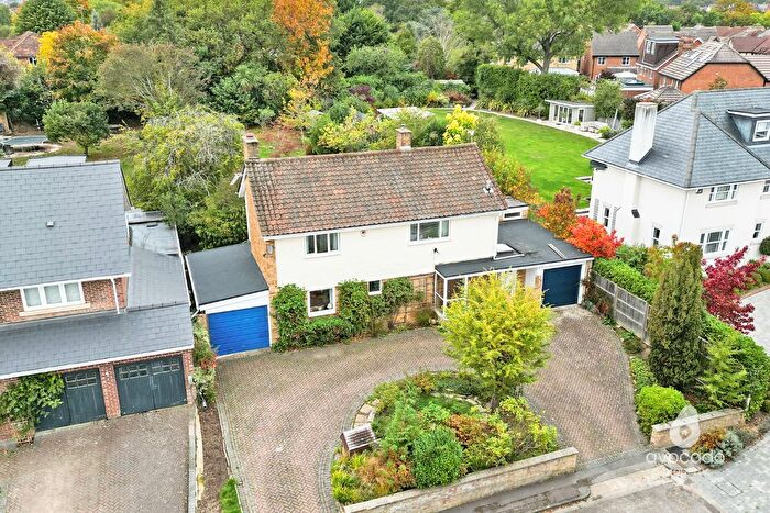 4 Bedroom Detached House For Sale In Sherring Close, Bracknell, RG42